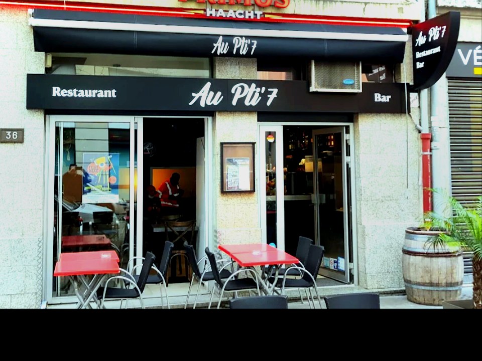 Enseigne lumineuse et store banne — Restaurant Au Pti 7